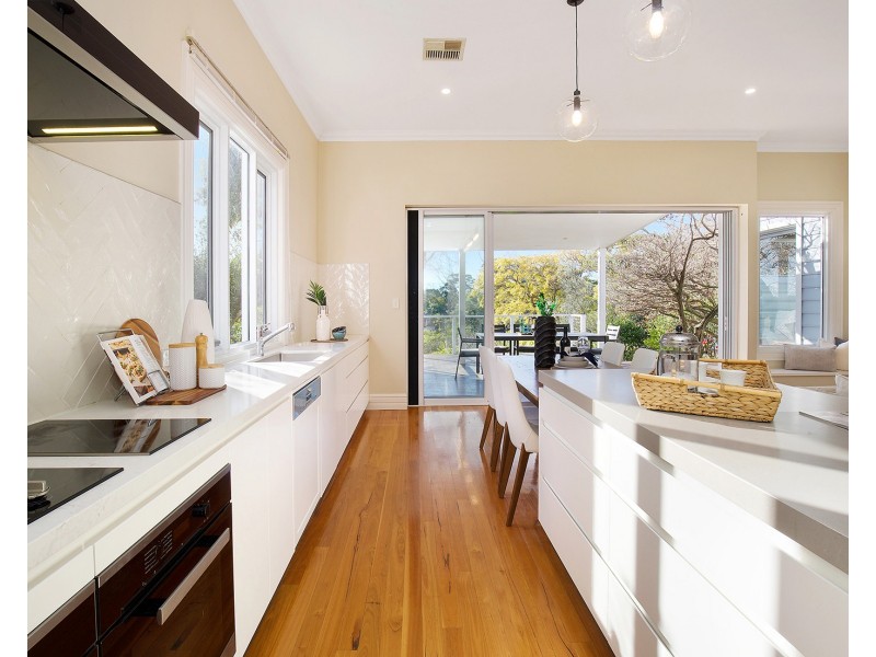 17 Centennial Avenue, Chatswood NSW 2067