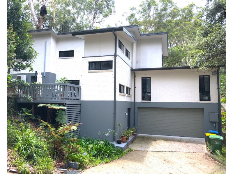 2B Pembroke Avenue, Turramurra NSW 2074