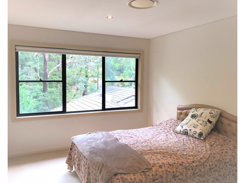 2B Pembroke Avenue, Turramurra NSW 2074