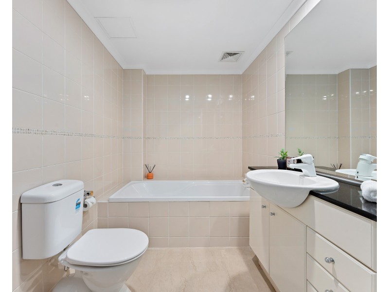 607/10 Freeman Road, Chatswood NSW 2067