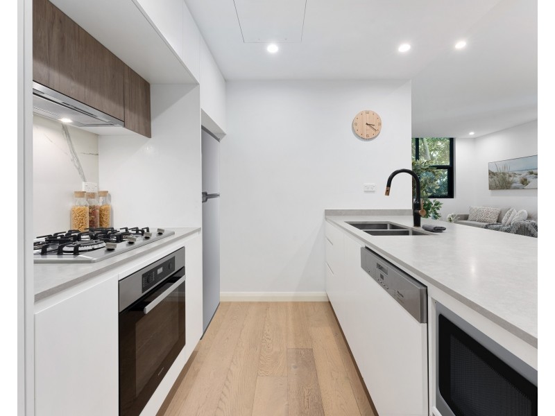 201/2 Canberra Avenue, St Leonards NSW 2065