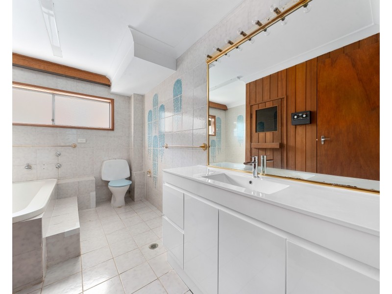 8 Chowne Place, Middle Cove NSW 2068