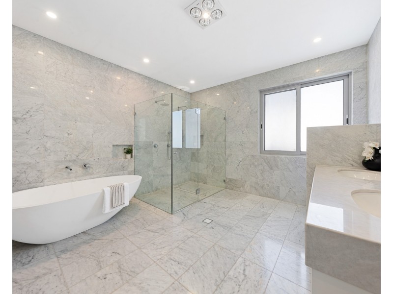 13 Fairyland Avenue, Chatswood NSW 2067