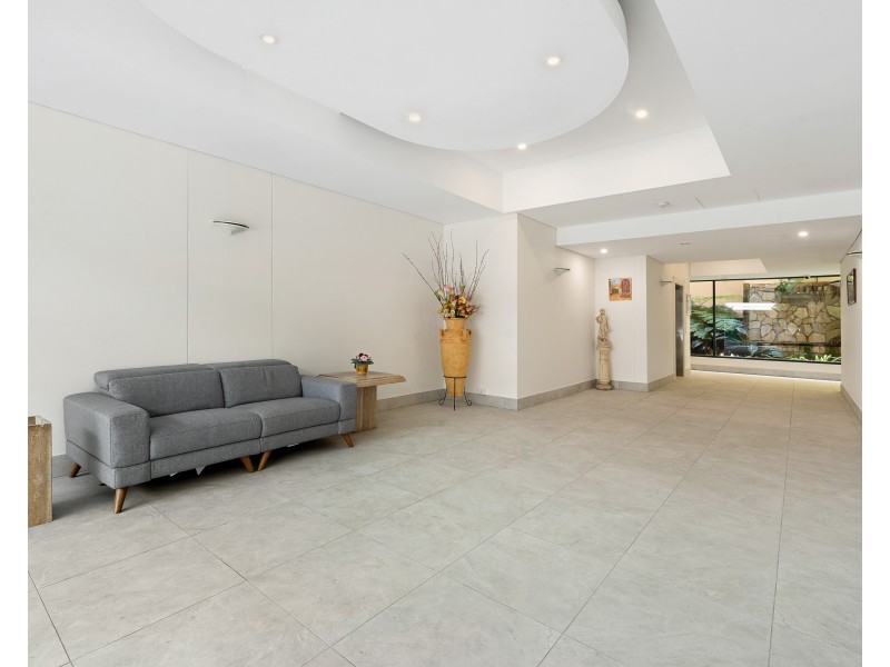 202/31 Bertram Street, Chatswood NSW 2067