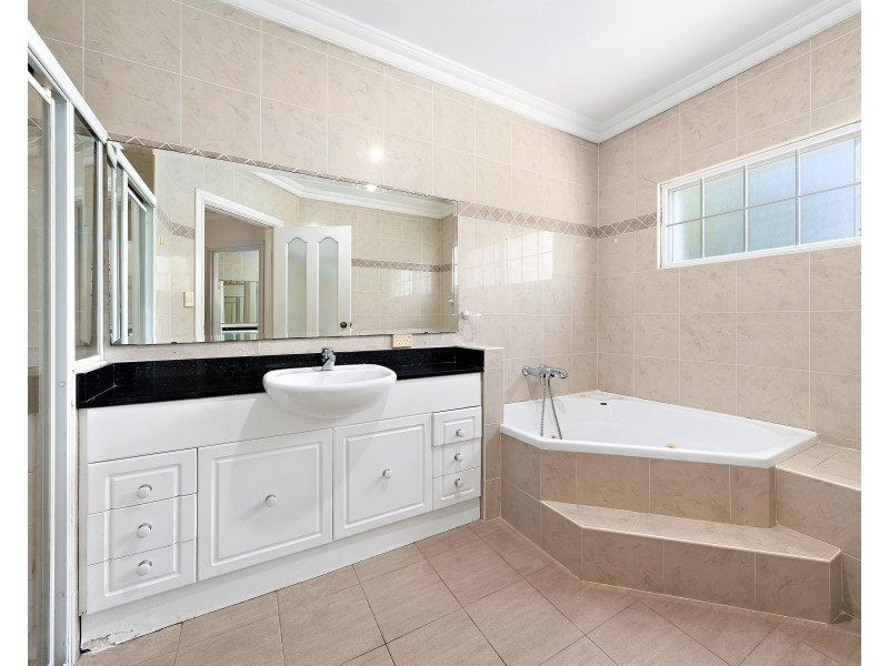 15 Chatswood Avenue, Chatswood NSW 2067