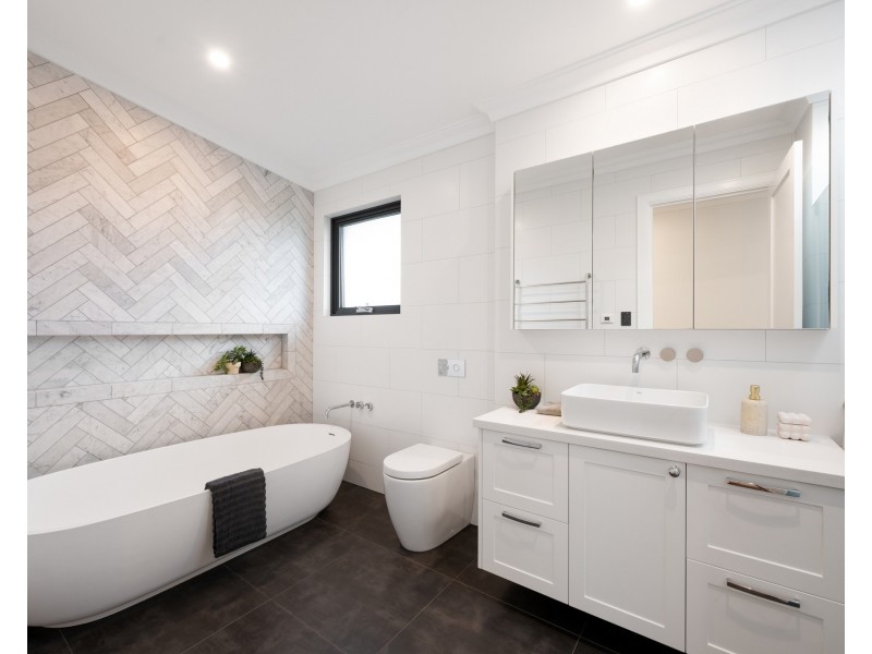 128 River Avenue, Chatswood NSW 2067