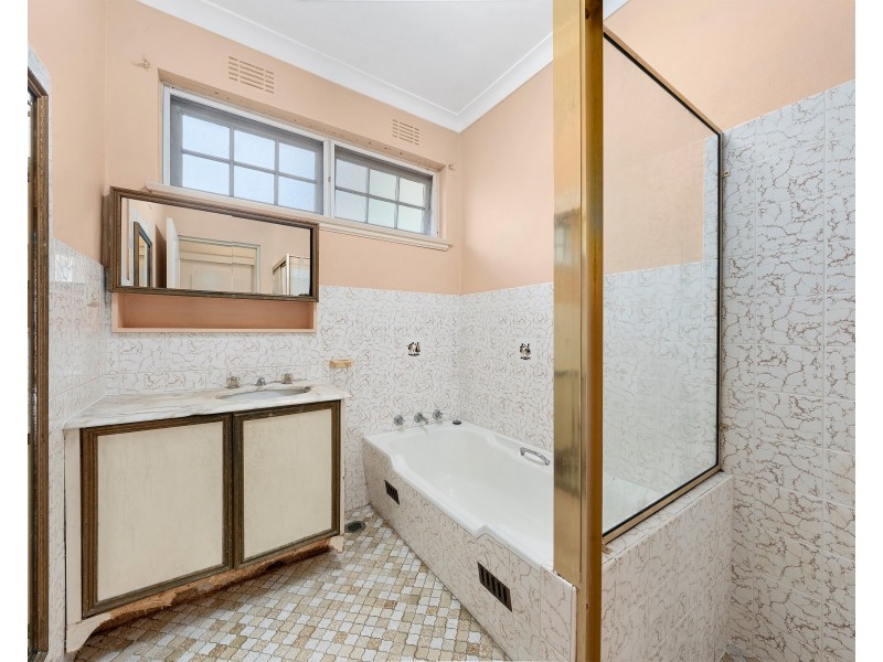 15/6 Larkin Street, Roseville NSW 2069