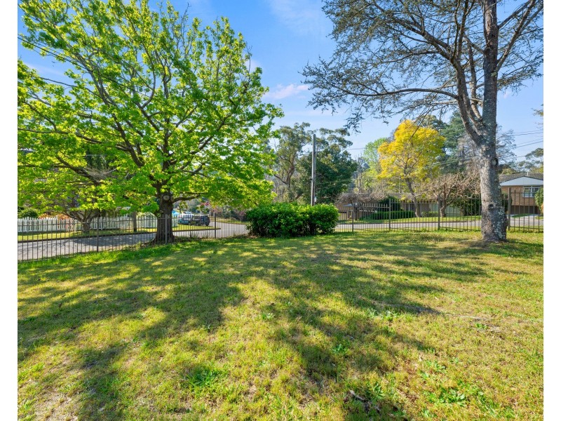 24 Warrowa Avenue, West Pymble NSW 2073