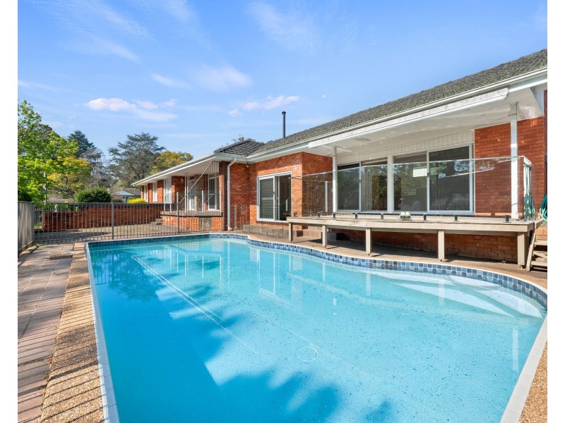 24 Warrowa Avenue, West Pymble NSW 2073