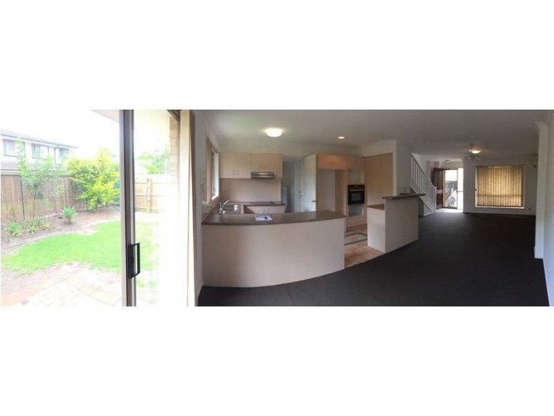 31/4 Koala Town Road, Upper Coomera QLD 4209