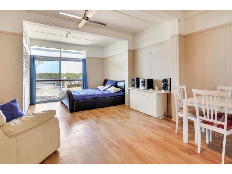 40 Boykambil Esplanade, Hope Island QLD 4212