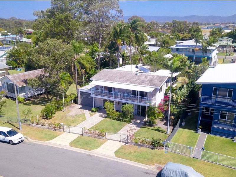 40 Boykambil Esplanade, Hope Island QLD 4212
