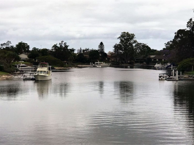 2 Cypress Drive, Broadbeach Waters QLD 4218