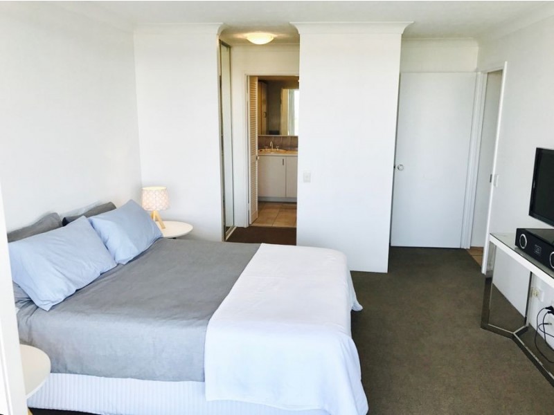 56 Hooker Boulevard, Mermaid Waters QLD 4218