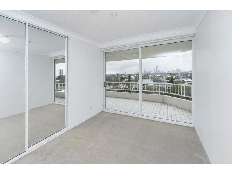 56 Hooker Boulevard, Mermaid Waters QLD 4218