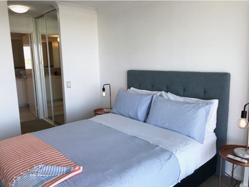 56 Hooker Boulevard, Mermaid Waters QLD 4218