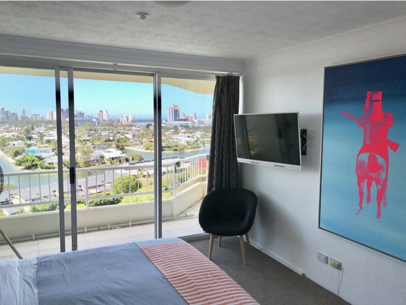 56 Hooker Boulevard, Mermaid Waters QLD 4218