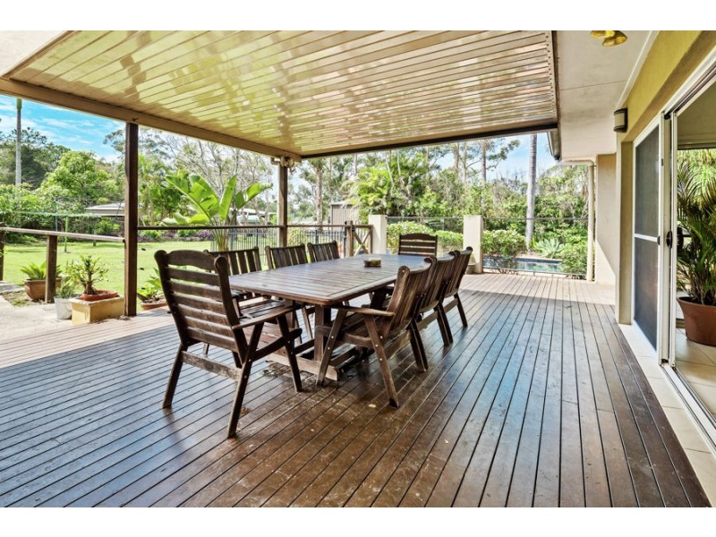 1 Oberon Way, Oxenford QLD 4210