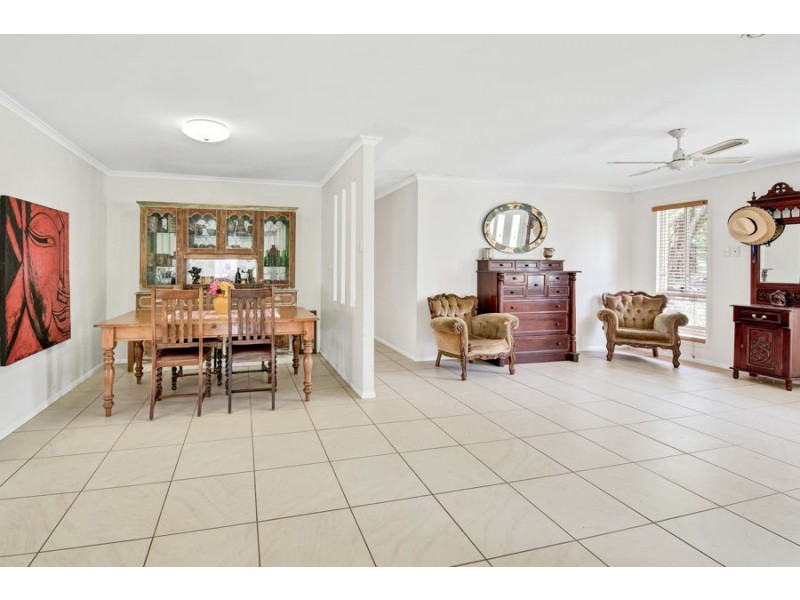 1 Oberon Way, Oxenford QLD 4210