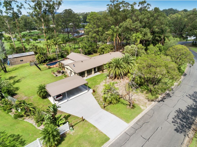 1 Oberon Way, Oxenford QLD 4210