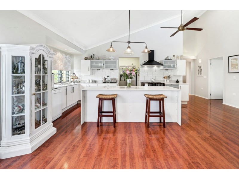 20 Coombe Avenue, Hope Island QLD 4212