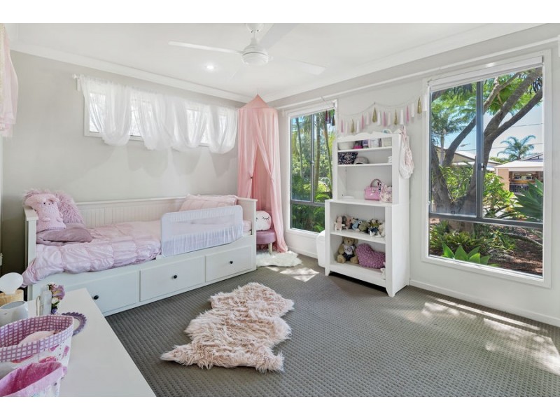 20 Coombe Avenue, Hope Island QLD 4212