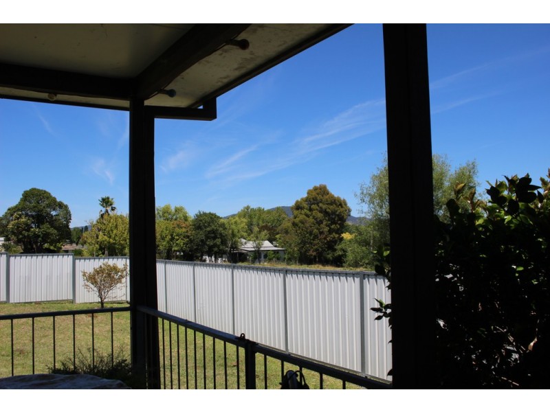 253 Bulwer Street, Tenterfield NSW 2372