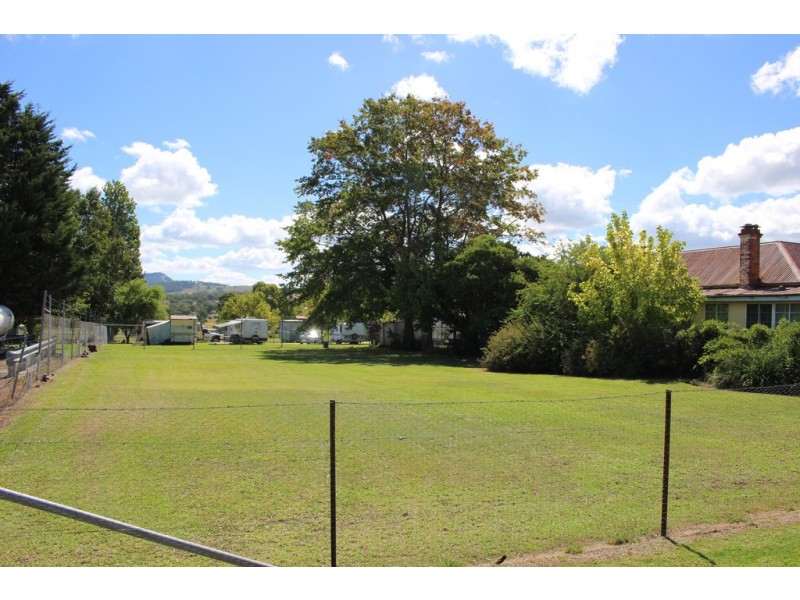 23 Scott Street, Tenterfield NSW 2372