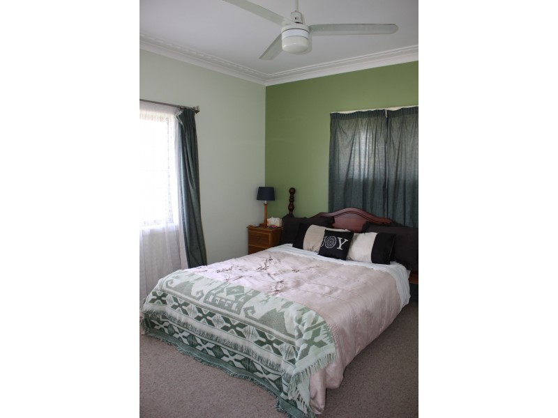 23 Scott Street, Tenterfield NSW 2372