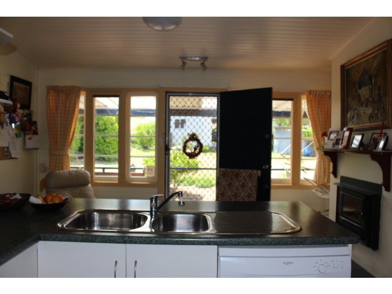 66 Duncan Street, Tenterfield NSW 2372