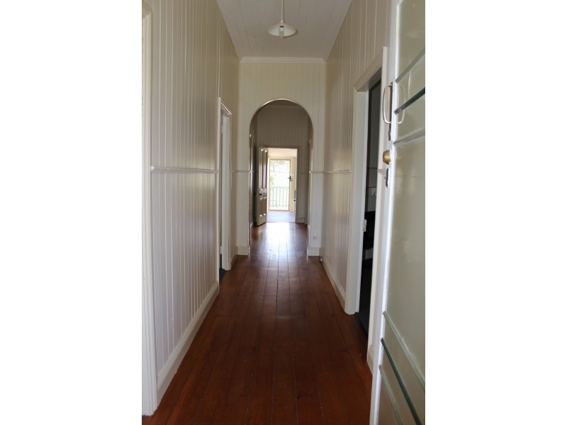 38 Molesworth Street, Tenterfield NSW 2372