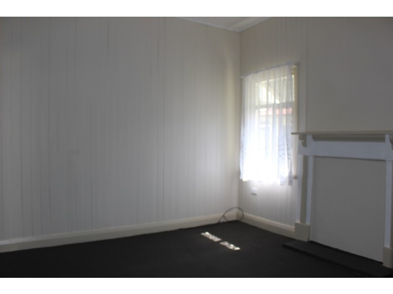 38 Molesworth Street, Tenterfield NSW 2372