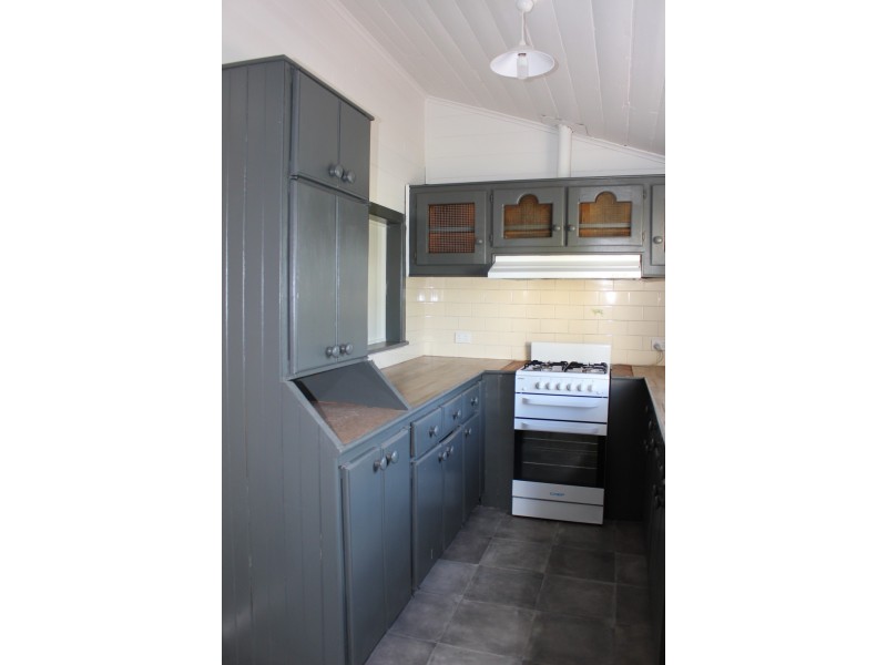 38 Molesworth Street, Tenterfield NSW 2372