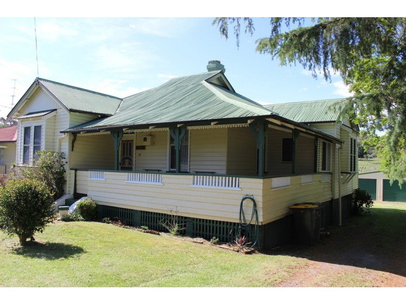 38 Molesworth Street, Tenterfield NSW 2372