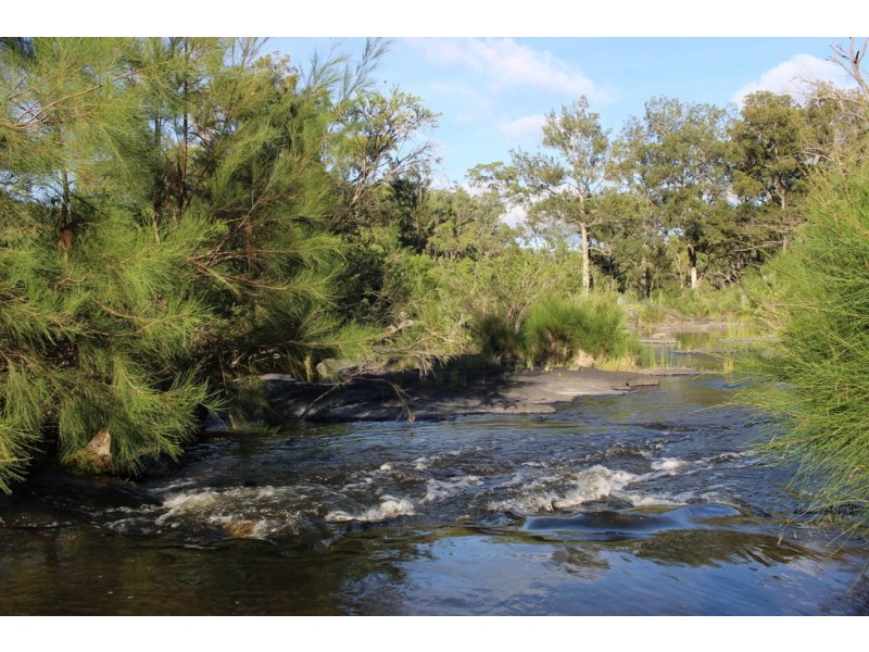 130 Platypus Valley, Tenterfield NSW 2372