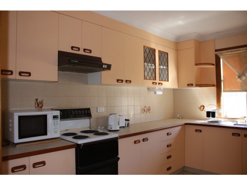 49 Clive Street, Tenterfield NSW 2372