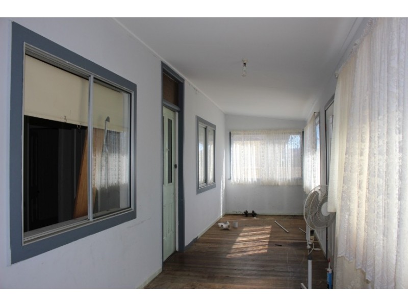 49 Clive Street, Tenterfield NSW 2372