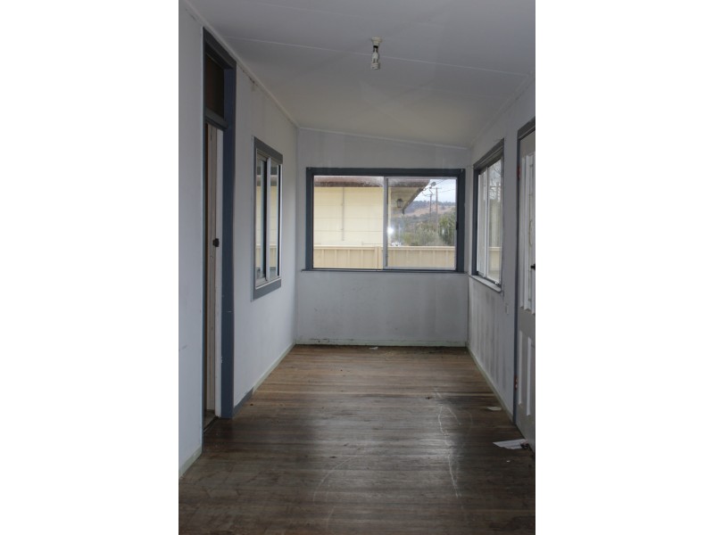 49 Clive Street, Tenterfield NSW 2372