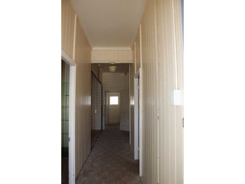 49 Clive Street, Tenterfield NSW 2372