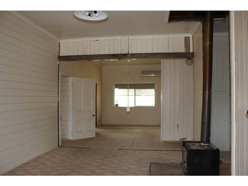 49 Clive Street, Tenterfield NSW 2372