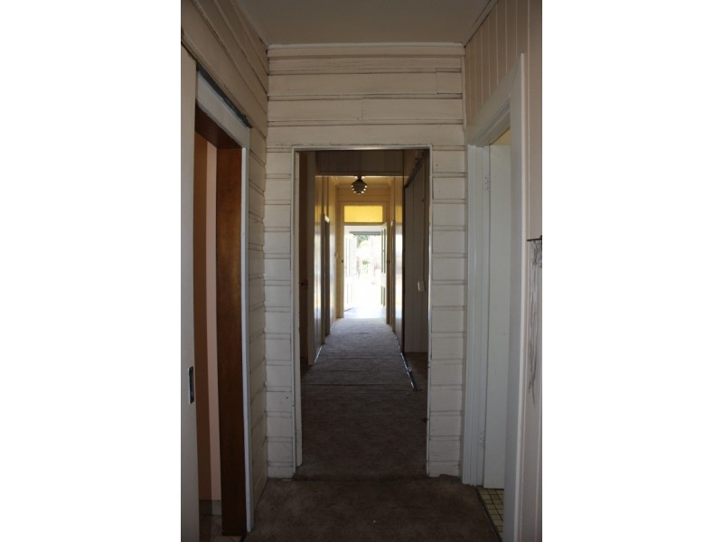 49 Clive Street, Tenterfield NSW 2372
