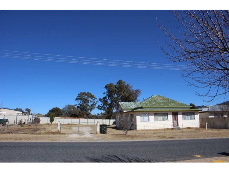 49 Clive Street, Tenterfield NSW 2372