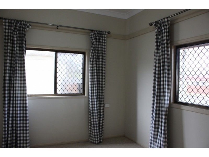 62 High Street, Tenterfield NSW 2372