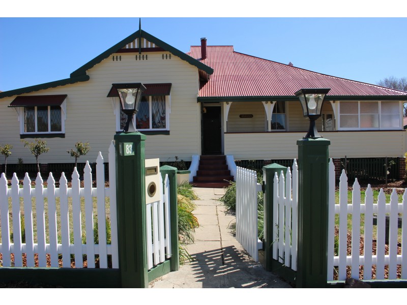 83 Bulwer Street, Tenterfield NSW 2372
