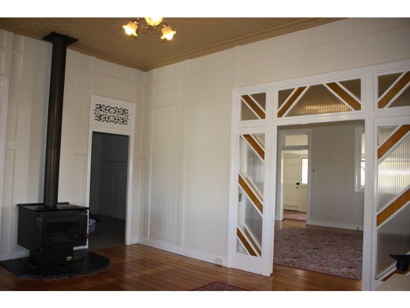 83 Bulwer Street, Tenterfield NSW 2372