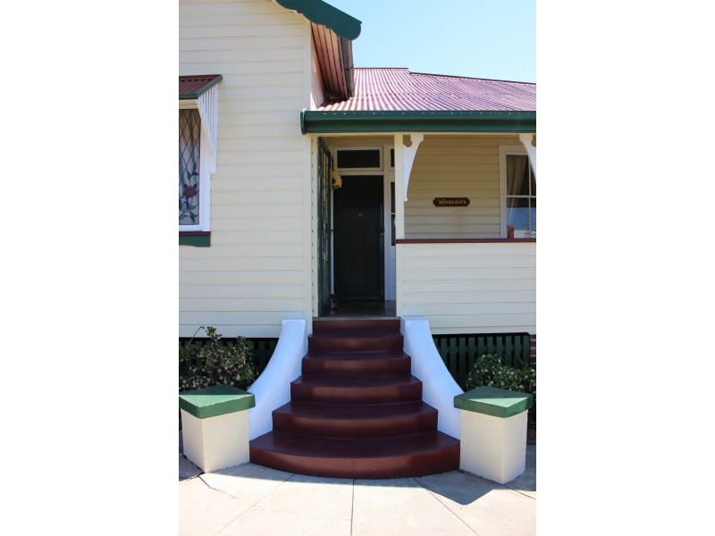 83 Bulwer Street, Tenterfield NSW 2372