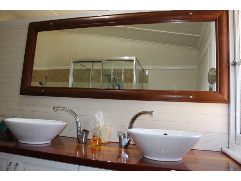 83 Bulwer Street, Tenterfield NSW 2372