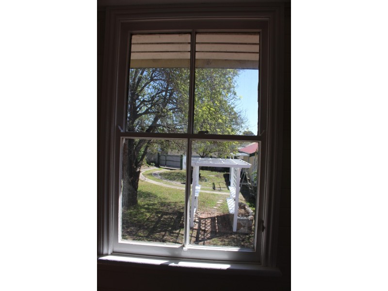 83 Bulwer Street, Tenterfield NSW 2372