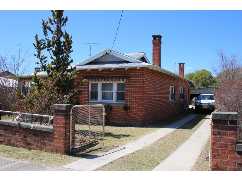 131 Rouse Street, Tenterfield NSW 2372