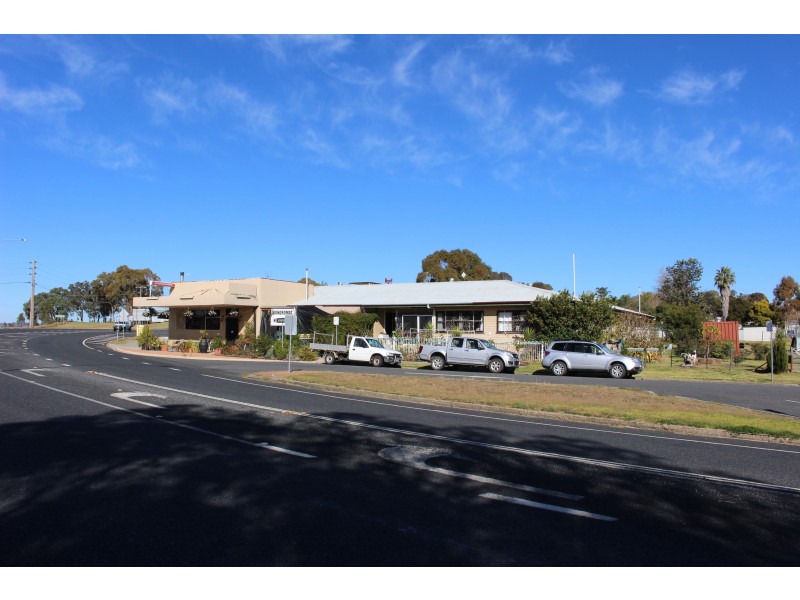 56 Tenterfield Street, Wallangarra QLD 4383